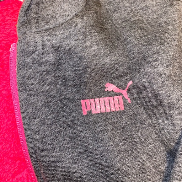 Girls Puma Thick Hoodie Sweatshirt Thick Fuzzy Lined Grey Pink Size 14/16 Large - Picture 4 of 7